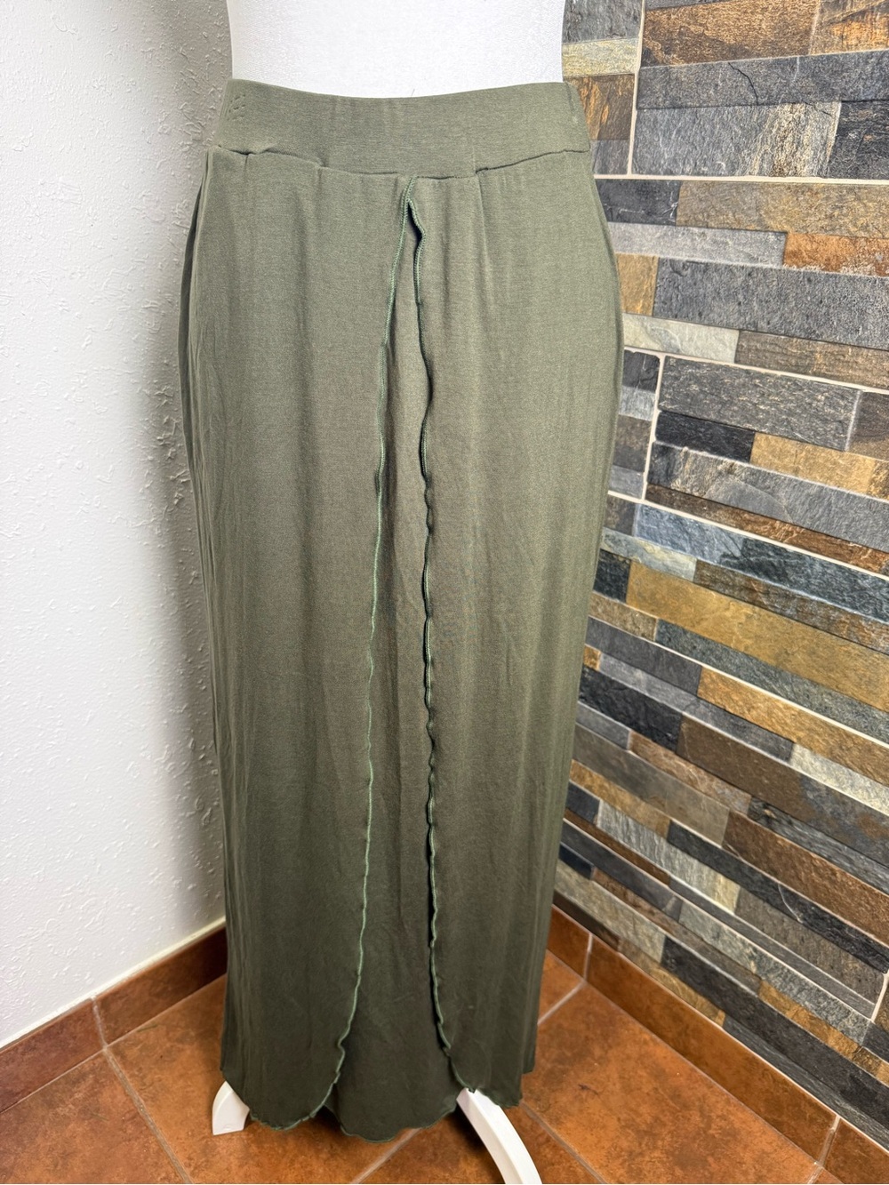 Earthbound Boho Style Skirt Olive Green Size Small